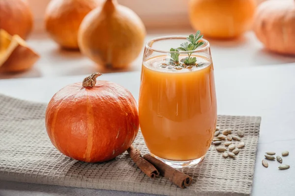 Raw Pumpkin Juice Parsley Pumpkin Seeds Top View Healthy Autumn — Stock Fotó