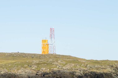 Hvalnes deniz feneri manzarası, doğu İzlanda simgesi. İzlanda manzarası