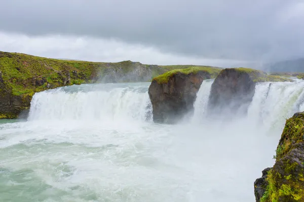 Godafoss Faller Sommar Säsongsutsikt Island Isländskt Landskap — Stockfoto