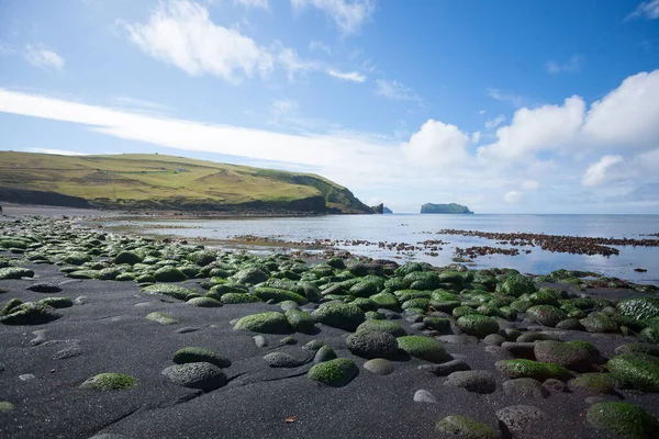 Vestmannaeyjar Vista Praia Ilha Com Alsey Ilha Fundo Islândia Paisagem — Fotografia de Stock
