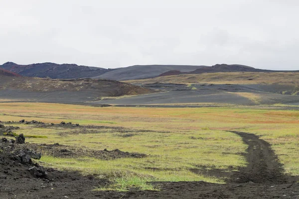 Ισλανδικό Τοπίο Κοντά Στο Ηφαίστειο Hverfell Hverfjall Ορόσημο Της Ισλανδίας — Φωτογραφία Αρχείου