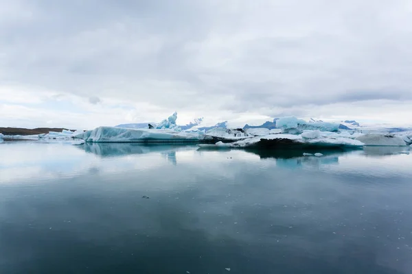 Jokulsarlon Buzul Gölü Zlanda Suda Yüzen Buzdağları Zlanda Manzarası — Stok fotoğraf