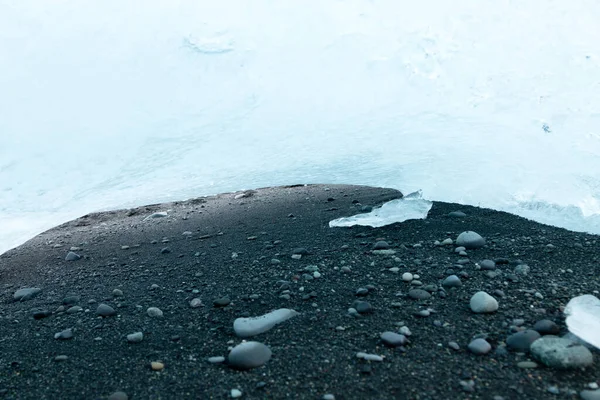 Buz Oluşumları Arka Planda Buz Yakın Çekim Buzlu Duvar Kağıdı — Stok fotoğraf