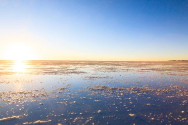 Salar de Uyuni, Bolivya. Dünyadaki en büyük tuz düzlüğü. Bolivya manzarası