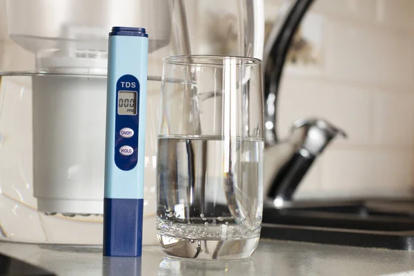 Measurement Tds Water Electronic Meter Glass Water Filter Water Purification — Stock Photo, Image