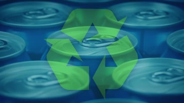 リサイクルシンボルで回転する金属缶 — ストック動画