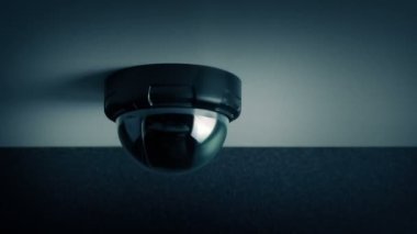 Karanlık Bölgede CCTV Kubbesi Hareketli Çekim