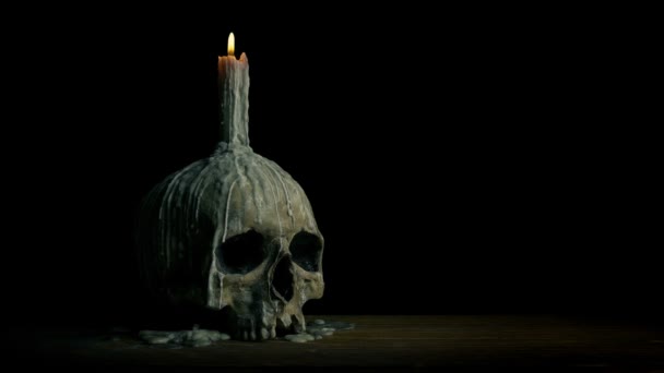 Isolated Candle Melted Skull Pre Keyed Alpha Channel — Stock videók