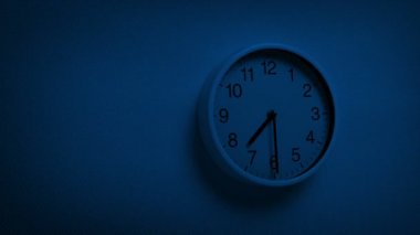 7.30 Wall Clock At Night