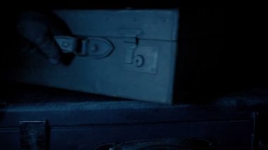 Çanta yüklendi ya da boşaltıldı.