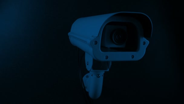 监视摄影机在夜间循环录影 — 图库视频影像