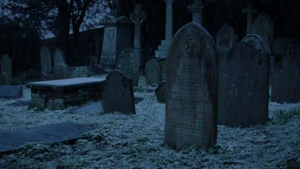 Cimitero Nevicata Sera Inverno — Video Stock