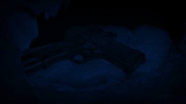 Meşale Silahları Yakıyor ve Uyuşturucular Duvarda Gizleniyor