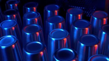 Retro Renklerdeki Yüksek Teknoloji Soğutma Sistemi