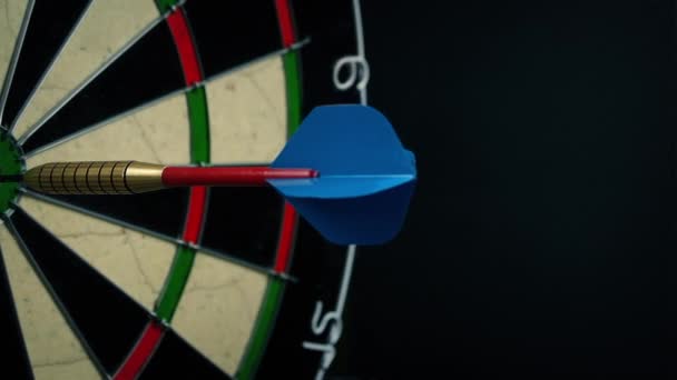 Dart Bullseye Moving Shot — Stok Video