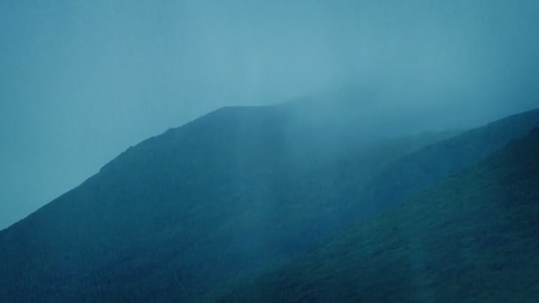 Дощ Туман Над Горами — стокове відео