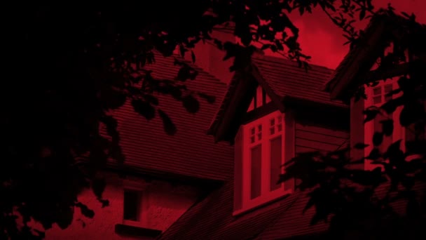 Страшний Червоний Будинок Вікно Крупним Планом — стокове відео