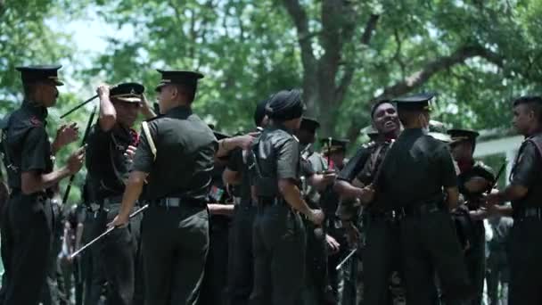 Индийская военная академия IMA раздает парад 2021 года. — стоковое видео