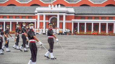 Hint Askeri Akademisi IMA 2021 geçit törenini dağıtıyor. 