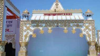 Hindistan 'ın Haridwar, Uttarakhand kentinde düzenlenen ve Coronavirus koruma maskesi, Appleprores422 4k Cinetone adlı en büyük toplama festivalindeki Hint azizleri.
