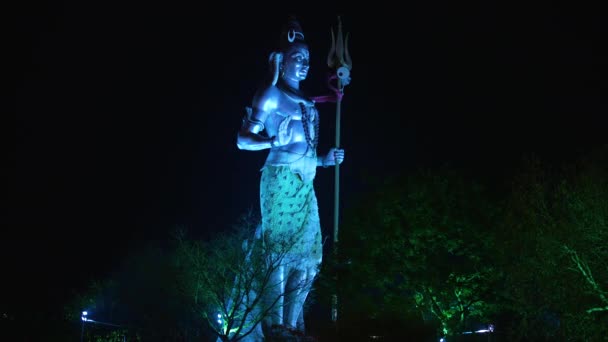Staty av indiska guden Shiva i Haridwar, Uttarakhand Indien, Appleprores 422, 4k — Stockvideo