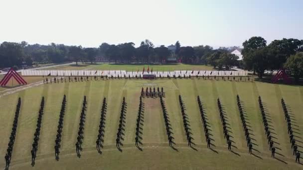 Piping Ceremony der indischen Militärkadetten bei der Parade zum Abschied der indischen Armee — Stockvideo