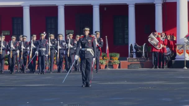 Ejército militar indio repartiendo desfile — Vídeos de Stock