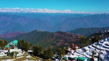 Mussoorie, Hindistan 'da kar yağışı