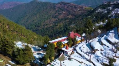 Mussoorie, Hindistan 'da kar yağışı