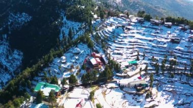 Mussoorie, Hindistan 'da kar yağışı