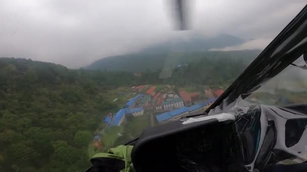 Helicopter Pilot Makes Video City Villages Helicopter High Quality Footage — ストック動画