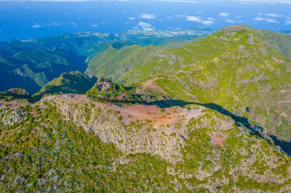 Aerial view of the peak of the Pico Ruivo - highest mountain in Madeira — Fotografia de Stock