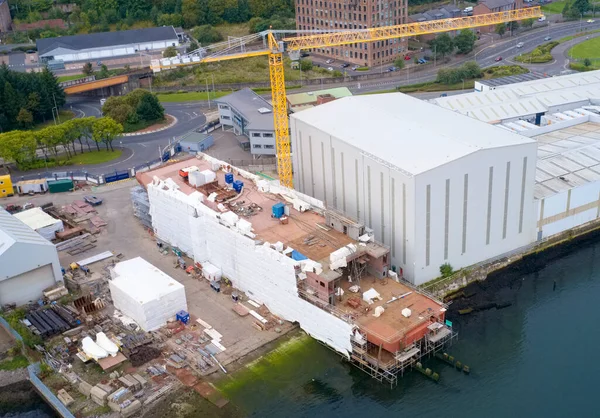 Edificio naval en Port Glasgow Andamio y grúa — Foto de Stock