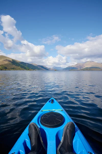 Blue Kayak Open Water Loch Lomond — Stock fotografie