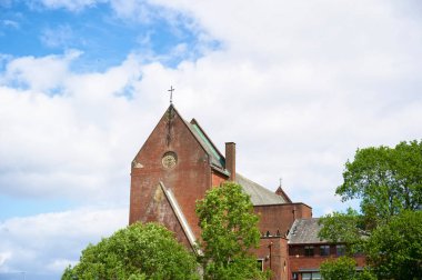 Baptist kilisesi modern sanat deco mimarisi tasarımı İngiltere