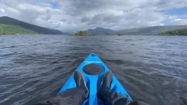 Blue Kayak Wetsuit Shoes Loch Lomond — Stockvideo