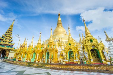 Myanmar, resmî adıyla Myanmar Cumhuriyeti, Güneydoğu Asya 'da yer alan bir ülkedir. Güneydoğu Asya 'nın en büyük ülkesidir ve 2017 itibarıyla 54 milyon nüfusa sahiptir.