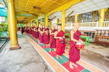 Myanmar, resmî adıyla Myanmar Cumhuriyeti, Güneydoğu Asya 'da yer alan bir ülkedir. Güneydoğu Asya 'nın en büyük ülkesidir ve 2017 itibarıyla 54 milyon nüfusa sahiptir.