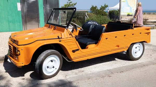 Burdeos Aquitania Francia 2021 Citroen Mehari Coche Naranja Plástico Buggy — Foto de Stock