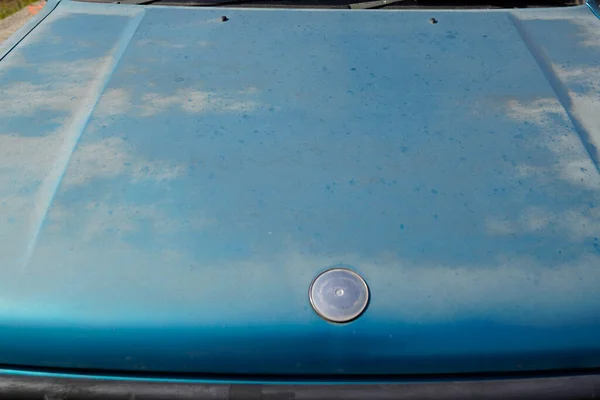 Παλιό Αυτοκίνητο Καπό Κινητήρα Κουκούλα Πράσινο Χρησιμοποιημένο Χρώμα Που Φοριέται — Φωτογραφία Αρχείου
