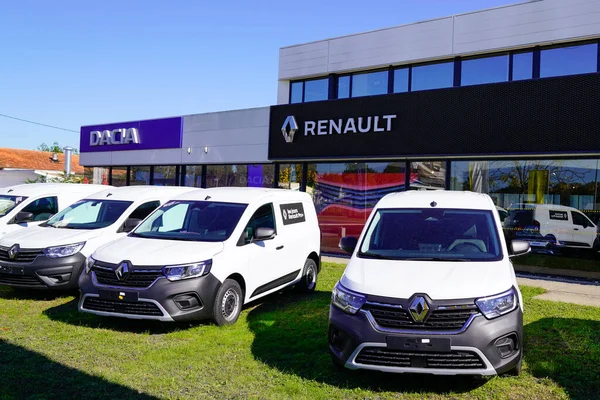 Bordeaux Aquitaine France 2021 Renault Dacia Car Dealer Store Dealership — Stock Photo, Image