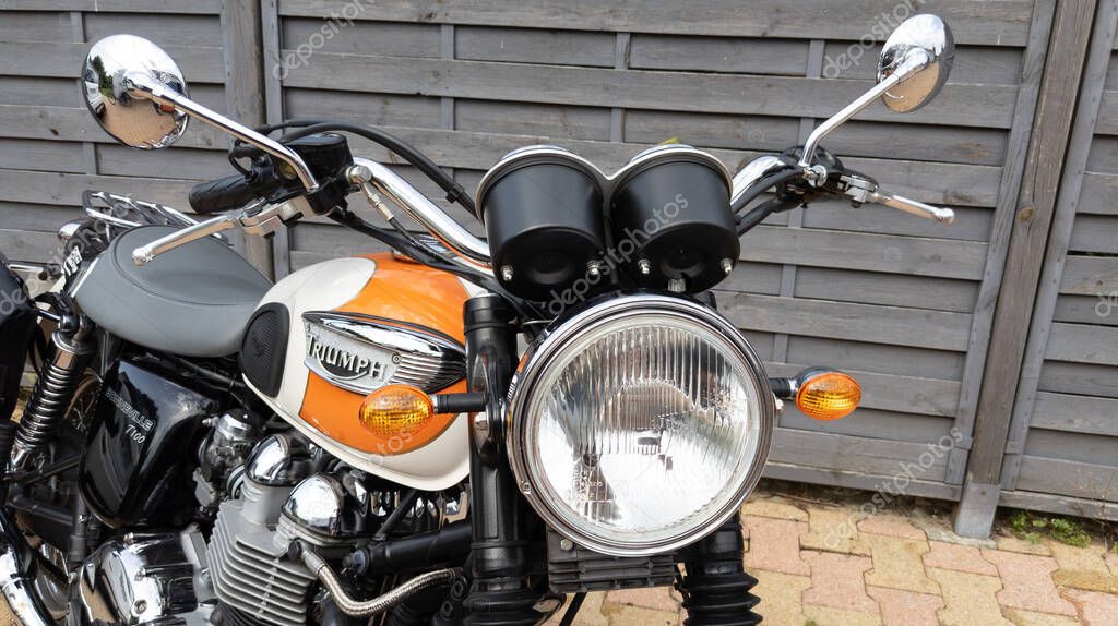 Bordeaux , Aquitaine France - 11 02 2021 : triumph motorcycle t100 bonneville british brand logo and sign text of neo retro motorbike