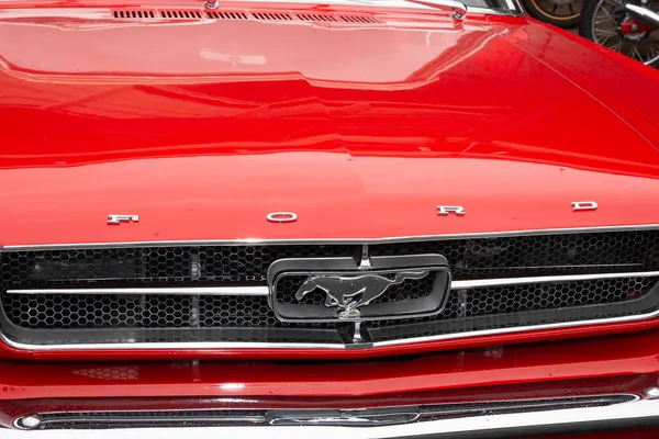 Бордо Аквитания Франция 2021 Ford Mustang Мышечный Автомобиль Текст Логотипа — стоковое фото