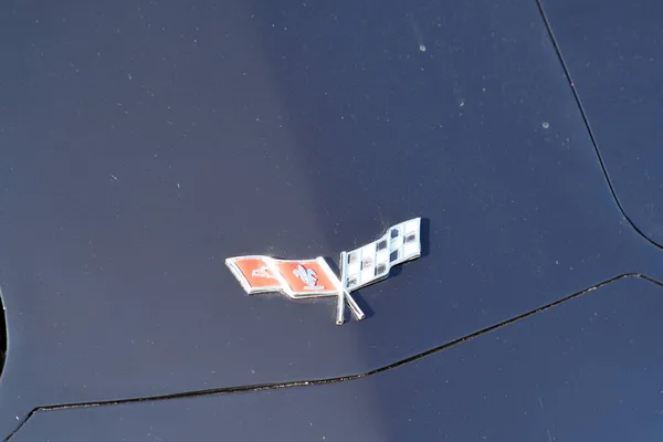 Μπορντό Aquitaine Γαλλία 2021 Chevrolet Corvette Αγωνιστική Σημαία Σήμα Αυτοκινήτου — Φωτογραφία Αρχείου