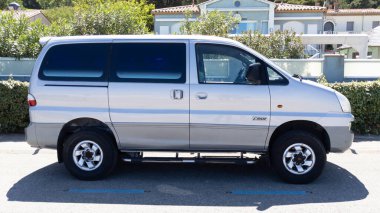 Bordeaux, Aquitaine France - 11 05 2021: Hyundai Starex van h14X4 hsv crdi
