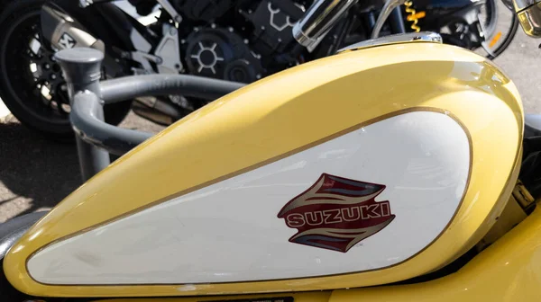 Bordeaux Aquitania Francia 2021 Moto Serbatoio Suzuki Con Logo Testuale — Foto Stock