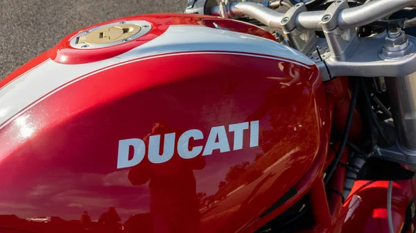 Bordeaux Aquitaine França 2021 Ducati Marca Sinal Motocicleta Texto Logotipo — Fotografia de Stock