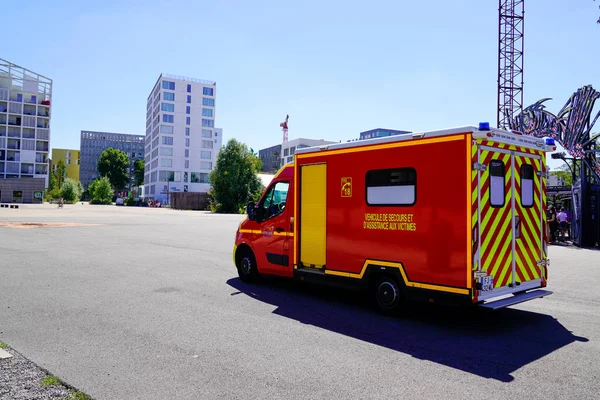 Nantes Francja 2022 Ambulans Furgonetka Ratownicza Pojazd Ratowniczy Dla Ofiar — Zdjęcie stockowe