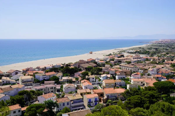 오시티니 Occitanie 꼭대기에 옥상가 Roof House 내려다볼 수있는 프랑스 Mediterranen — 스톡 사진