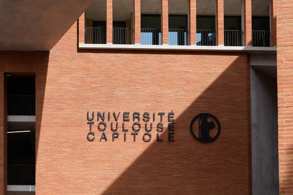 Toulouse Occitanie Frankreich 2022 Toulouse Universite Capitole Fassadenschild Text Und — Stockfoto